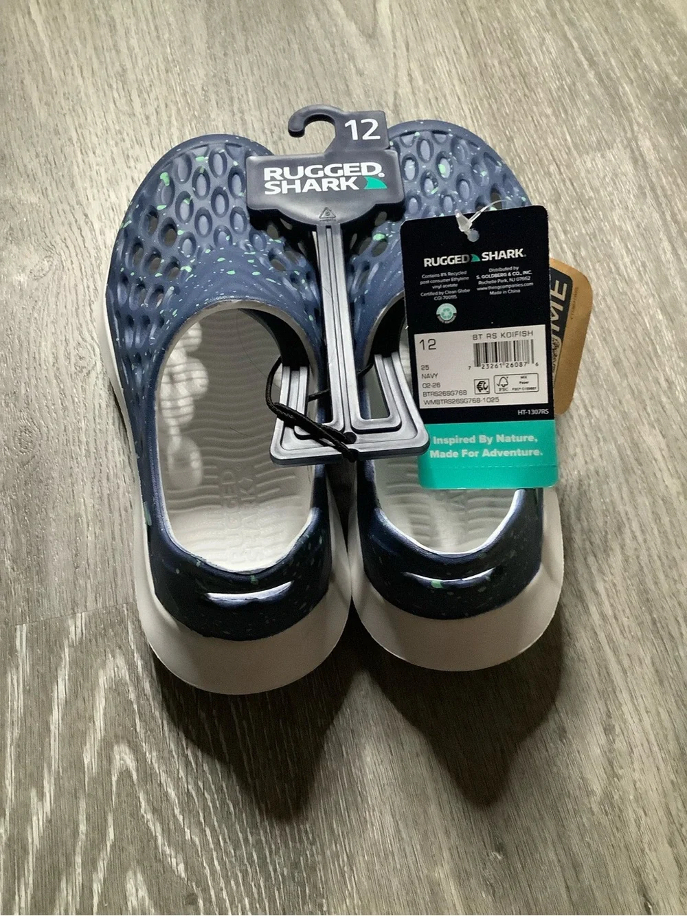 Rugged Shark Kids Navy Water Shoes with Green Speckle Accent - Size 12